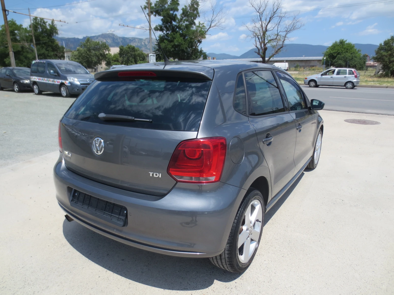 VW Polo 1.6 TDI* DsG*  - изображение 5