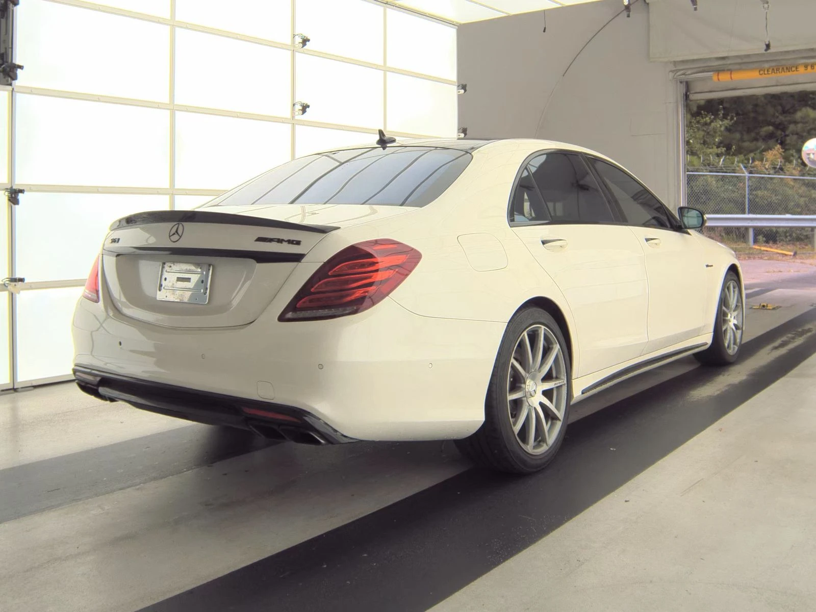 Mercedes-Benz S 63 AMG BURMASTER* 360* МАСАЖ* ОБДУХ* NIGHT VISION* DISTRO - изображение 8