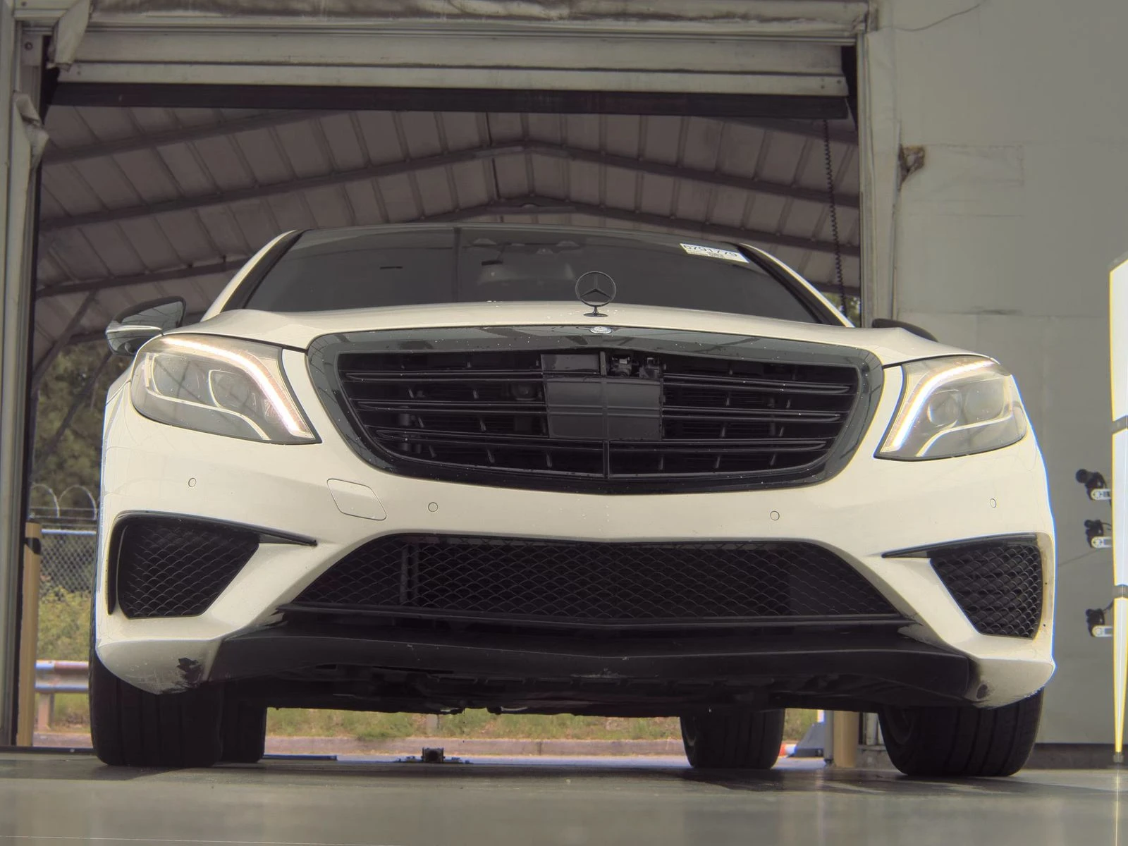 Mercedes-Benz S 63 AMG BURMASTER* 360* МАСАЖ* ОБДУХ* NIGHT VISION* DISTRO - изображение 3
