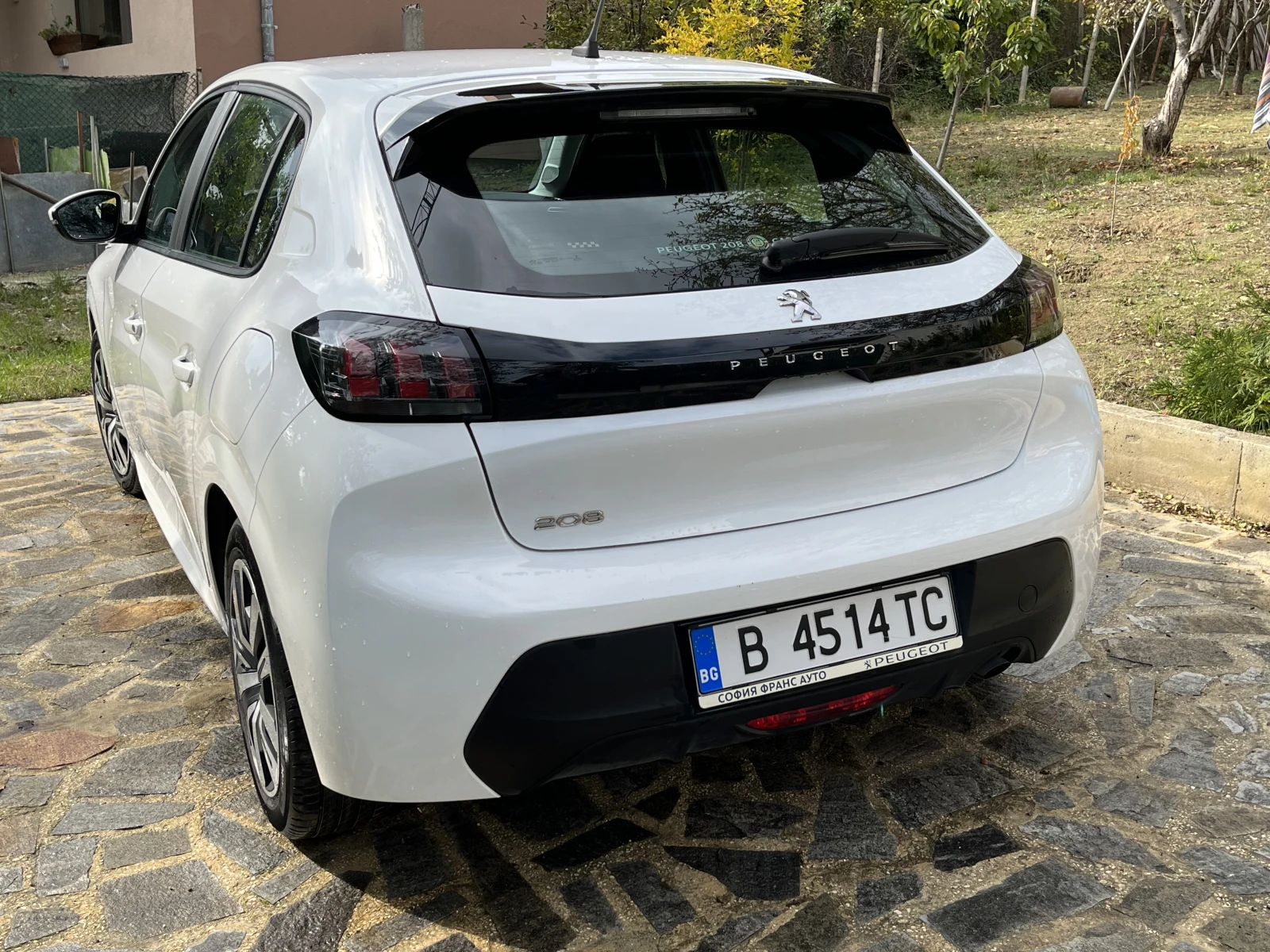 Peugeot 208  - изображение 4