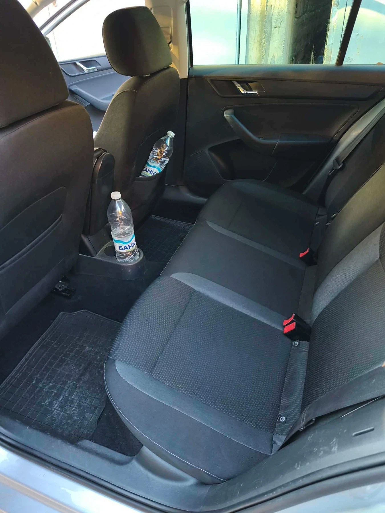 Skoda Rapid Хечбек - изображение 6