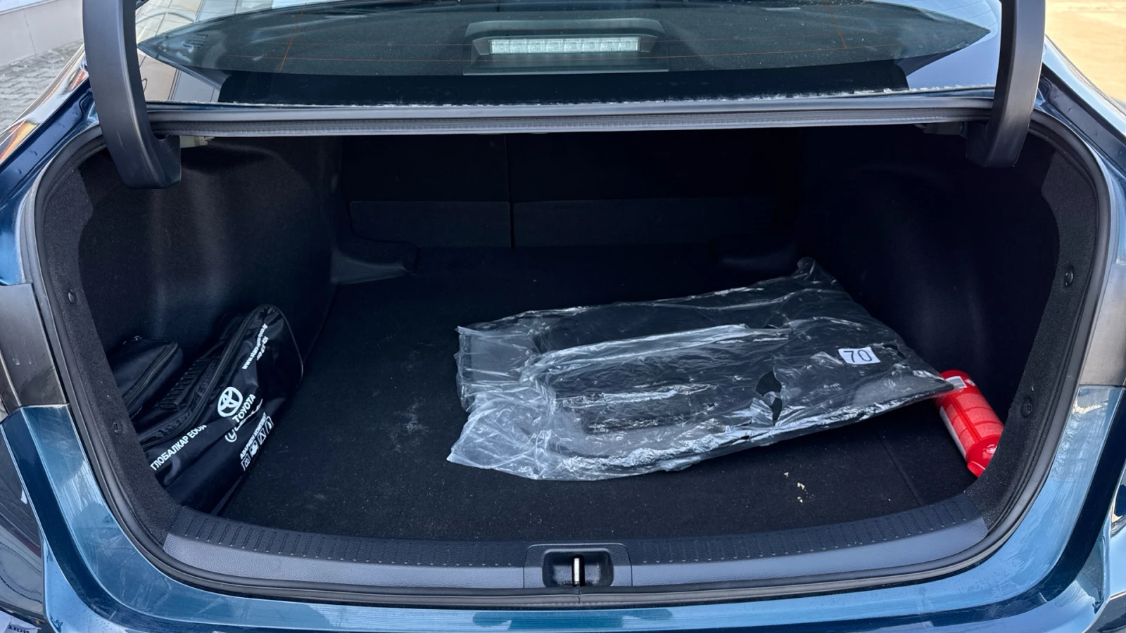 Toyota Corolla SD 1.5 TNGA  | Mobile.bg � ����������� 13