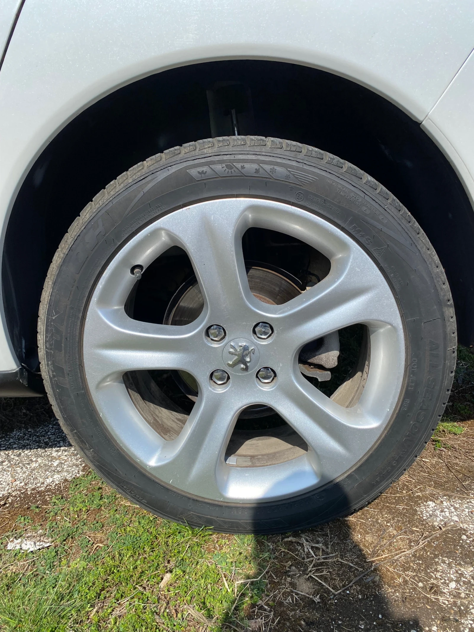 Peugeot 3008 1.6 HDi, снимка 16 - Автомобили и джипове - 54057278