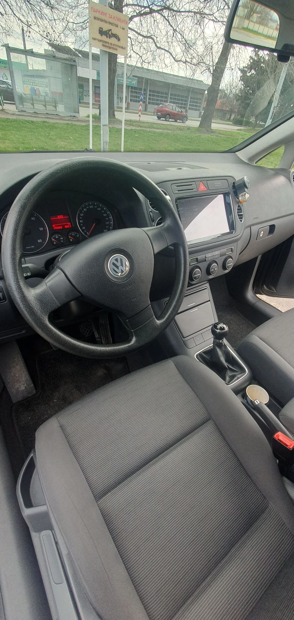VW Golf Plus, снимка 7 - Автомобили и джипове - 54088932