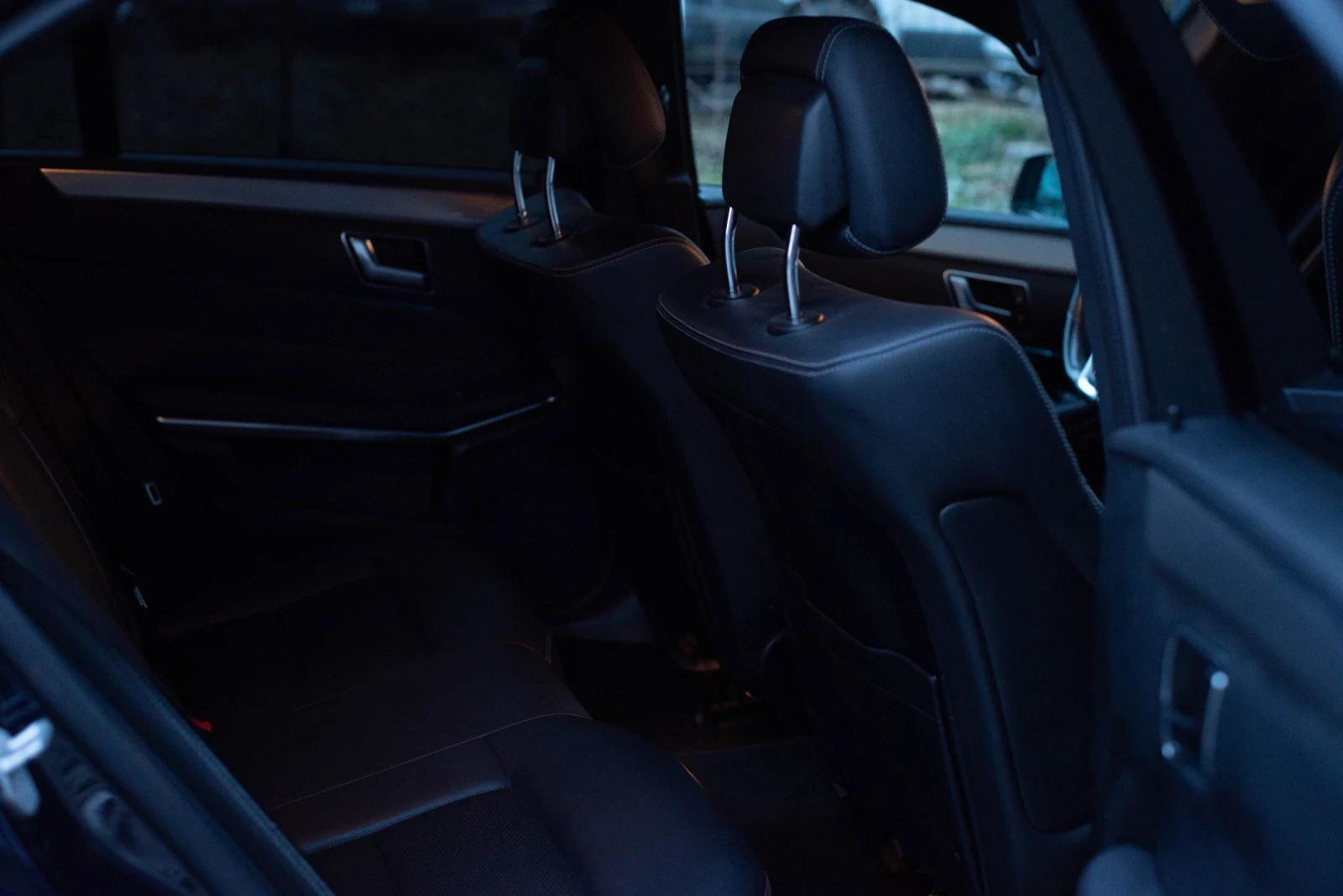 Mercedes-Benz E 350 9G Tronic, снимка 6 - Автомобили и джипове - 54291264