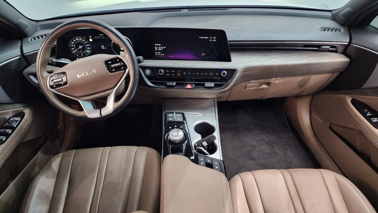 Kia K8 2024* NOBLESSE* 24.574KM* КРАЙНА ЦЕНА, снимка 5 - Автомобили и джипове - 54379158