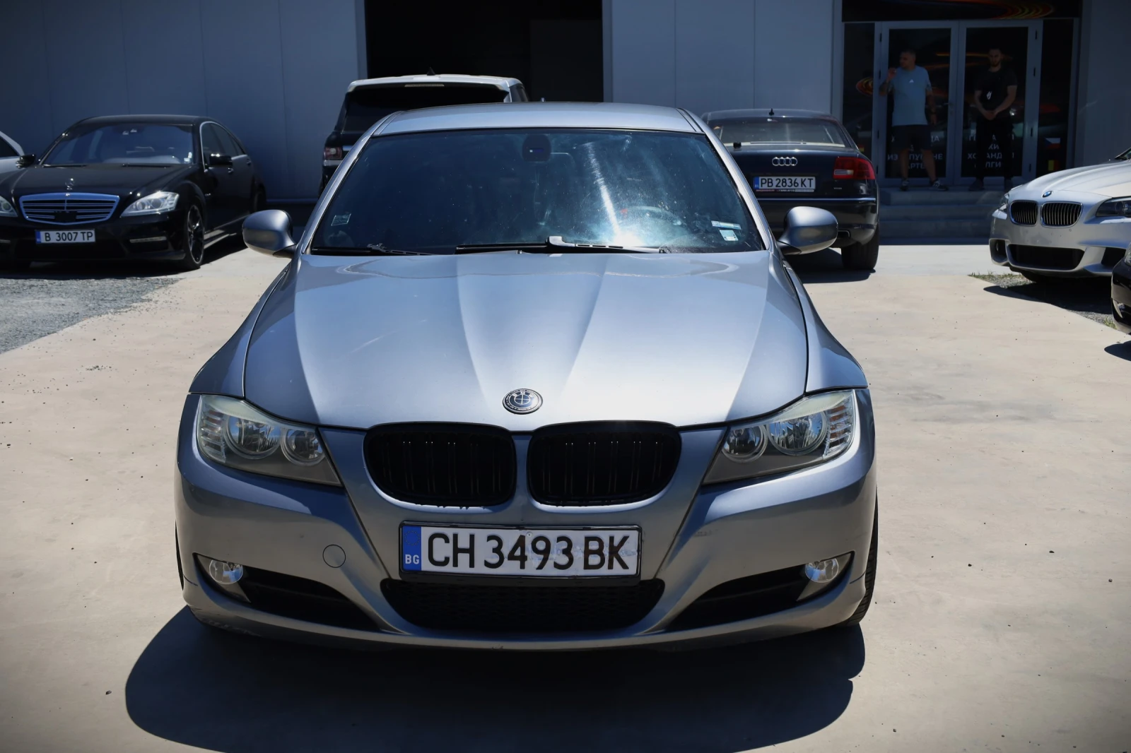 BMW 318 FACELIFT, снимка 2 - Автомобили и джипове - 54698164
