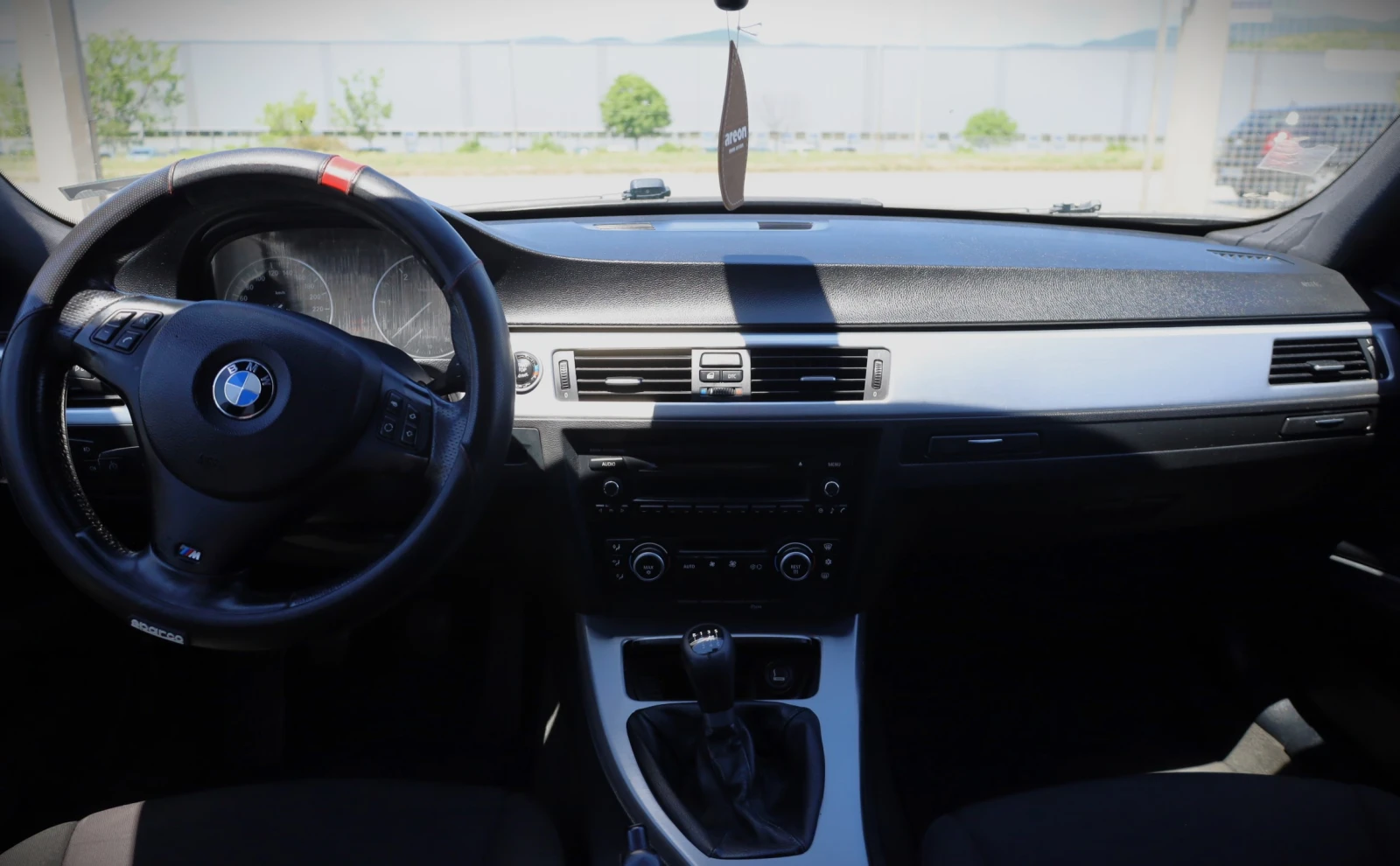 BMW 318 FACELIFT, снимка 9 - Автомобили и джипове - 54698164