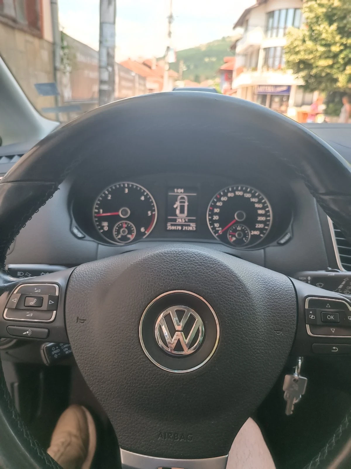 VW Sharan, снимка 7 - Автомобили и джипове - 55147950