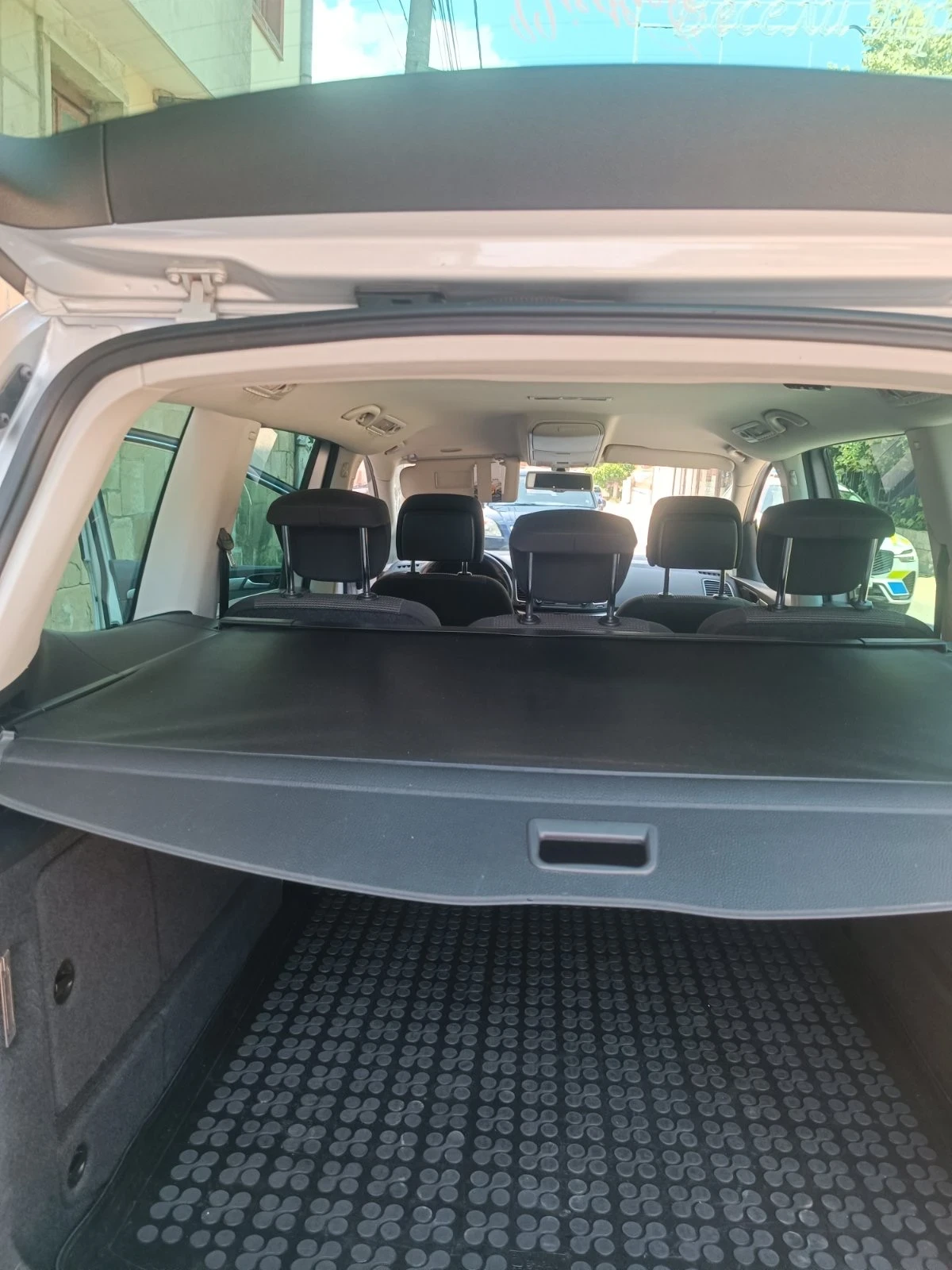 VW Sharan, снимка 9 - Автомобили и джипове - 55147950