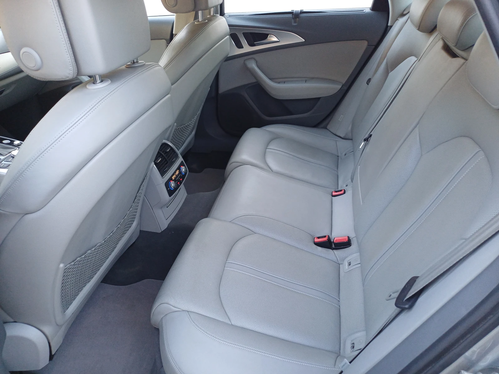 Audi A6 3.0 QUATTRO, снимка 9 - Автомобили и джипове - 55222628