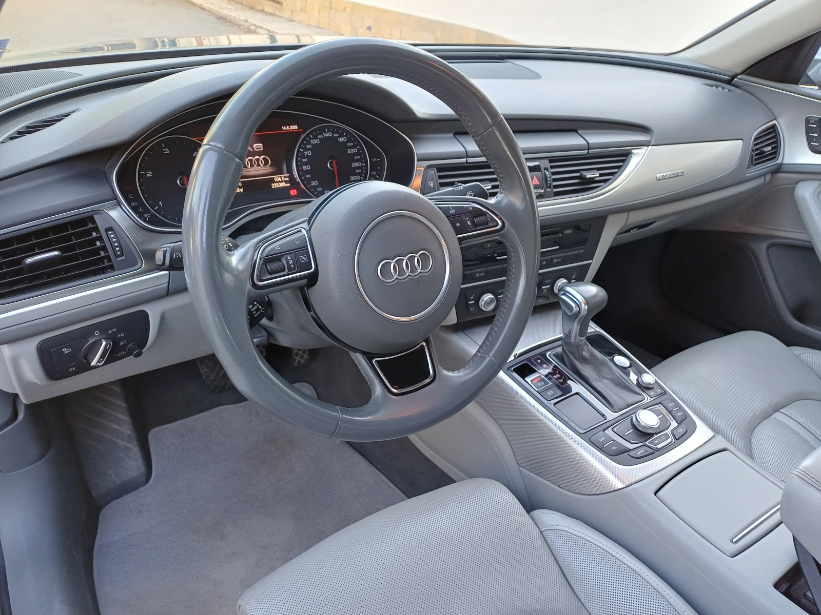 Audi A6 3.0 QUATTRO, снимка 8 - Автомобили и джипове - 55222628