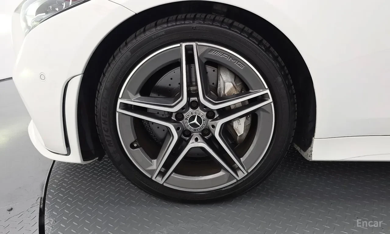 Mercedes-Benz CLS 300 AMG-line, снимка 3 - Автомобили и джипове - 55405547