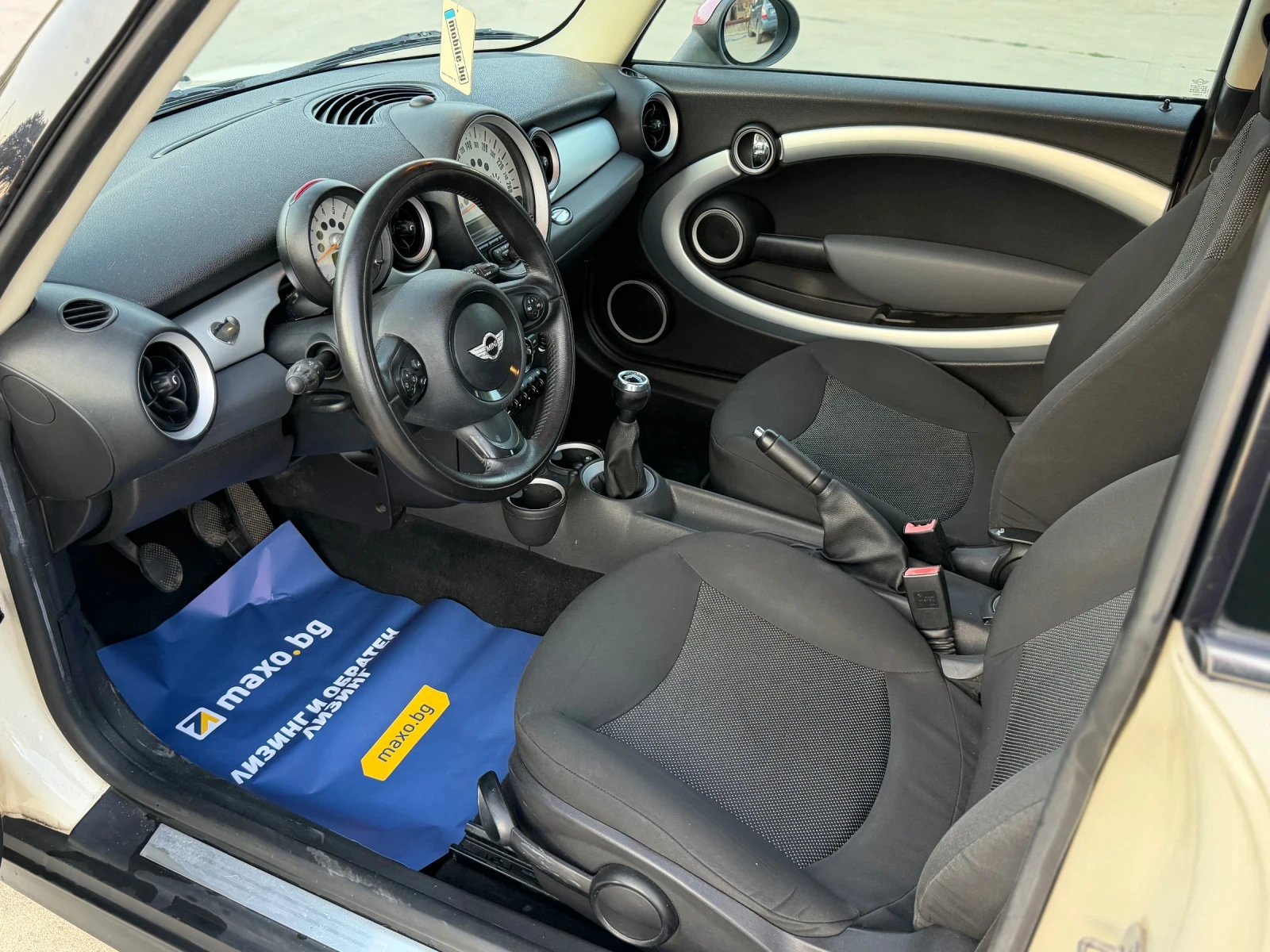 Mini One 1.6 6ск TOP, снимка 6 - Автомобили и джипове - 55646132