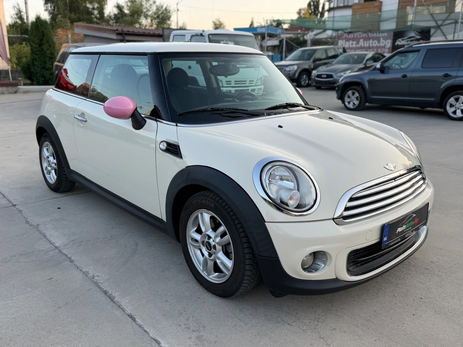 Mini One 1.6 6ск TOP, снимка 3 - Автомобили и джипове - 55646132
