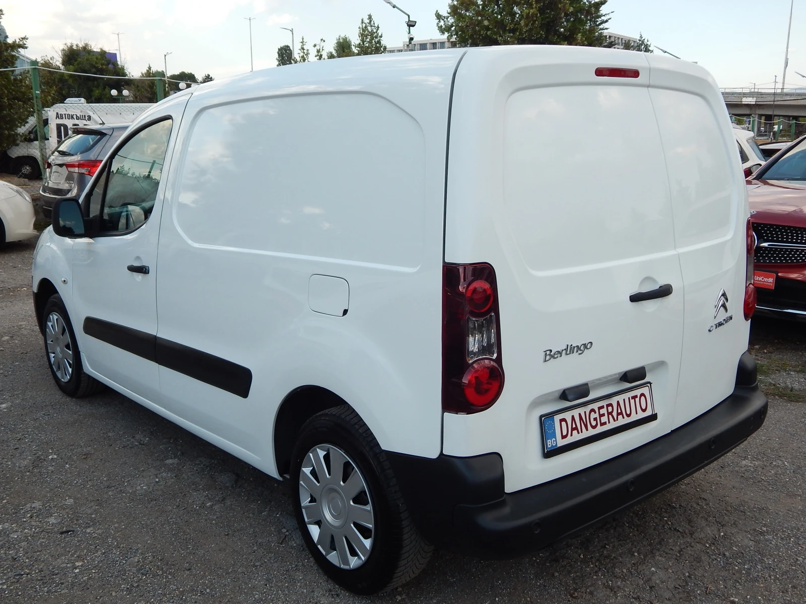 Citroen Berlingo 1.6HDI* 3места* ЕВРО5Б* , снимка 6 - Автомобили и джипове - 55836831