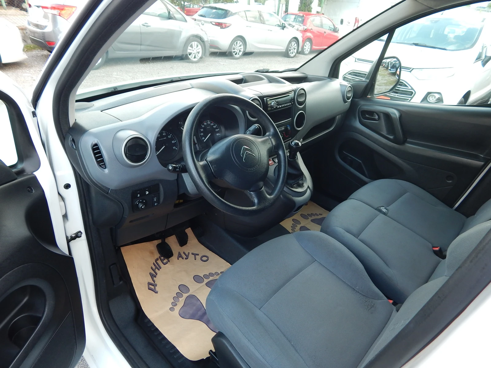 Citroen Berlingo 1.6HDI* 3места* ЕВРО5Б* , снимка 10 - Автомобили и джипове - 55836831