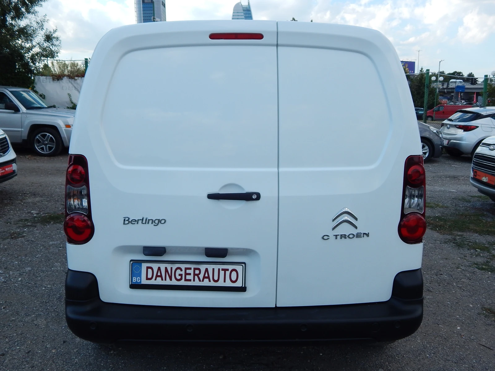 Citroen Berlingo 1.6HDI* 3места* ЕВРО5Б* , снимка 5 - Автомобили и джипове - 55836831