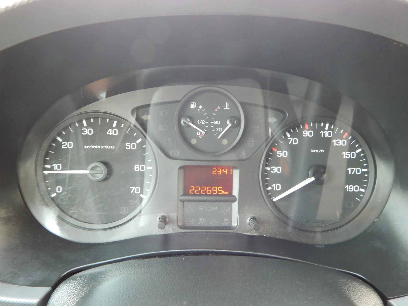 Citroen Berlingo 1.6HDI* 3места* ЕВРО5Б* , снимка 16 - Автомобили и джипове - 55836831