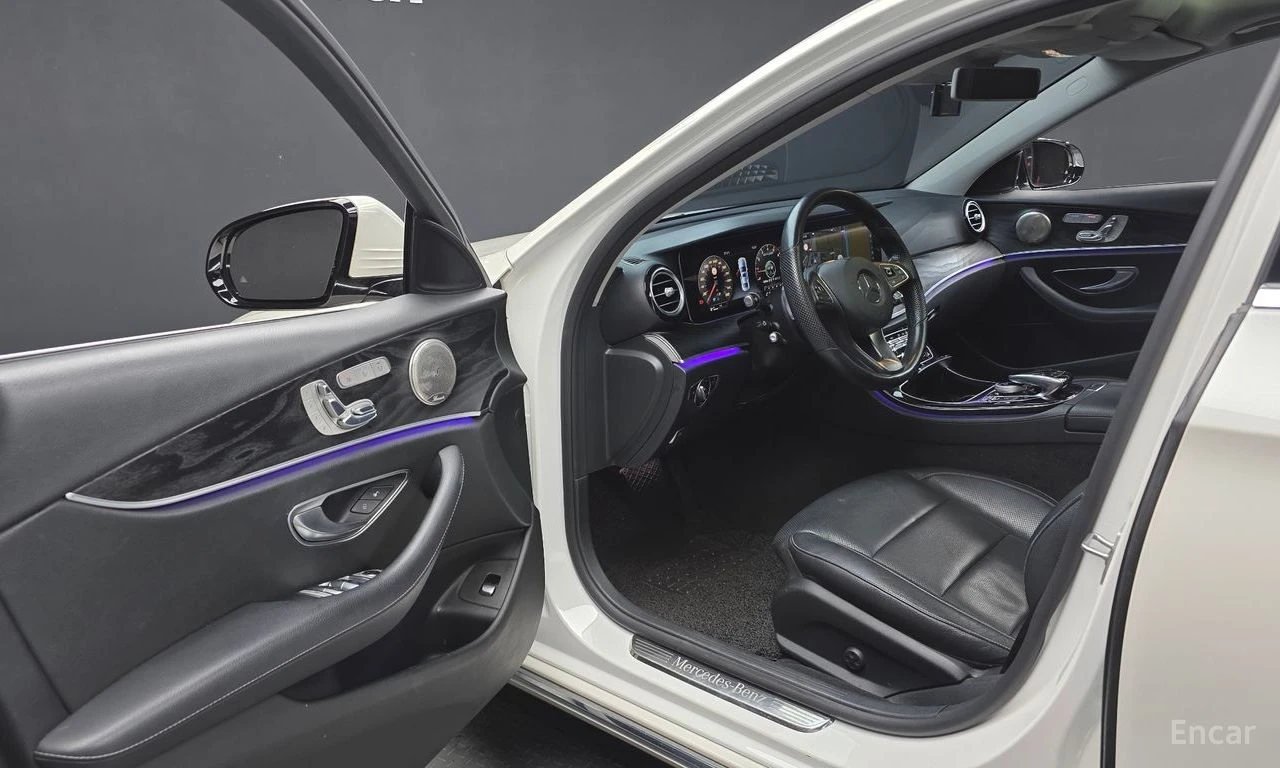 Mercedes-Benz E 350 BURMESTER* ОБДУХВАНЕ* 360КАМЕРА* ДИГИТАЛНО* ТАБЛО*, снимка 6 - Автомобили и джипове - 55901435