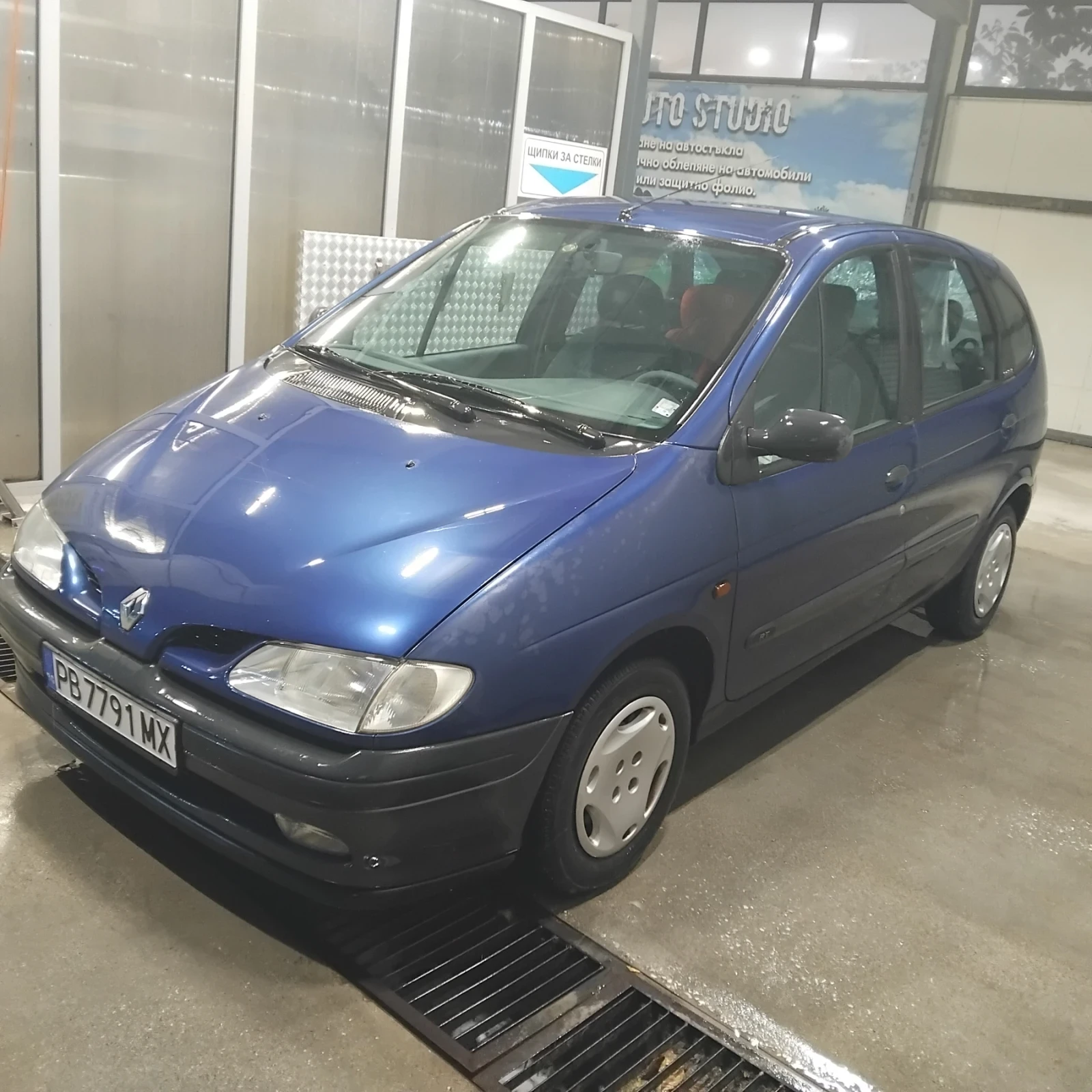 Renault Scenic Megan Scenic 1, снимка 2 - Автомобили и джипове - 55972793