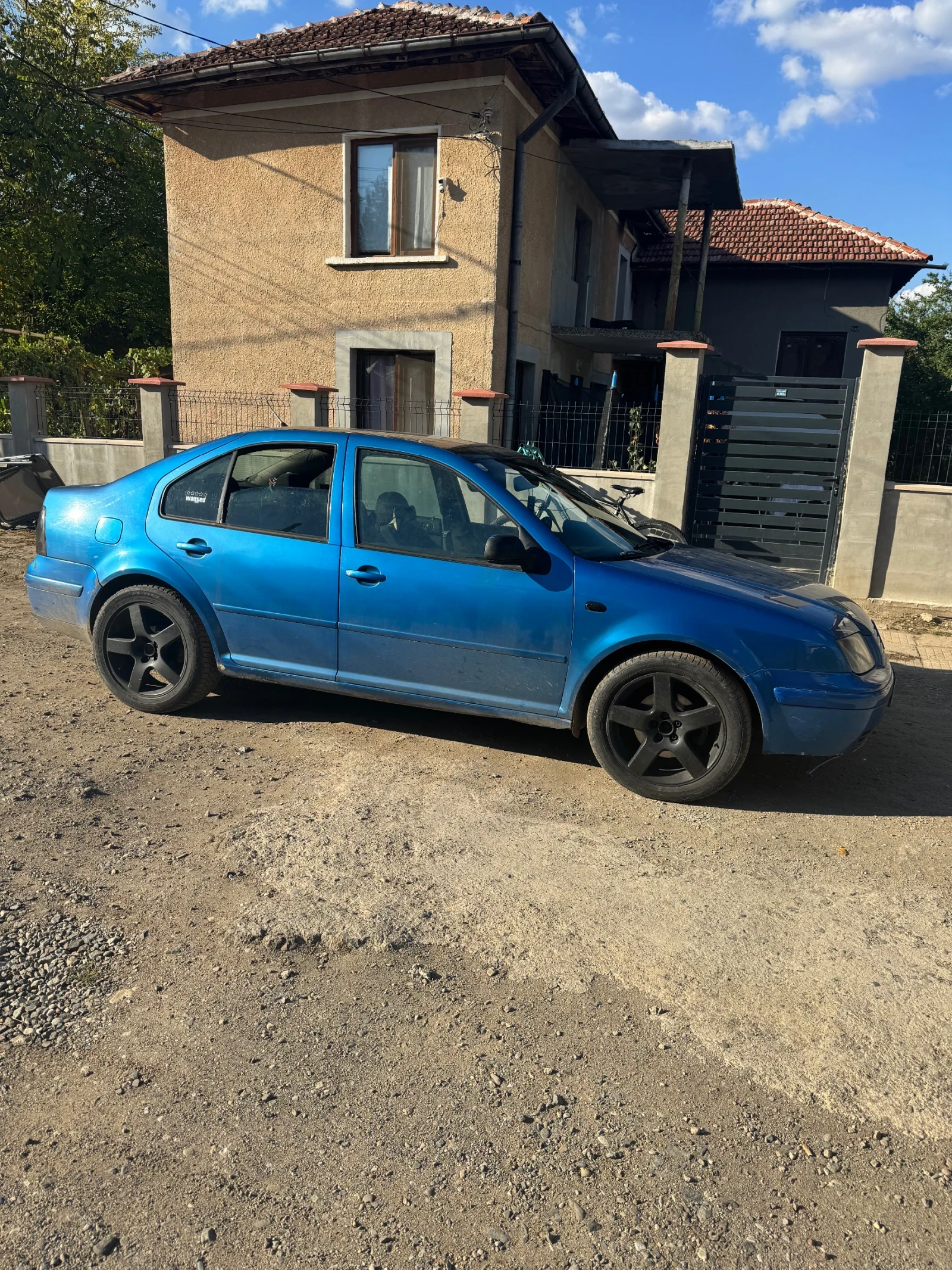 VW Bora, снимка 3 - Автомобили и джипове - 56258577