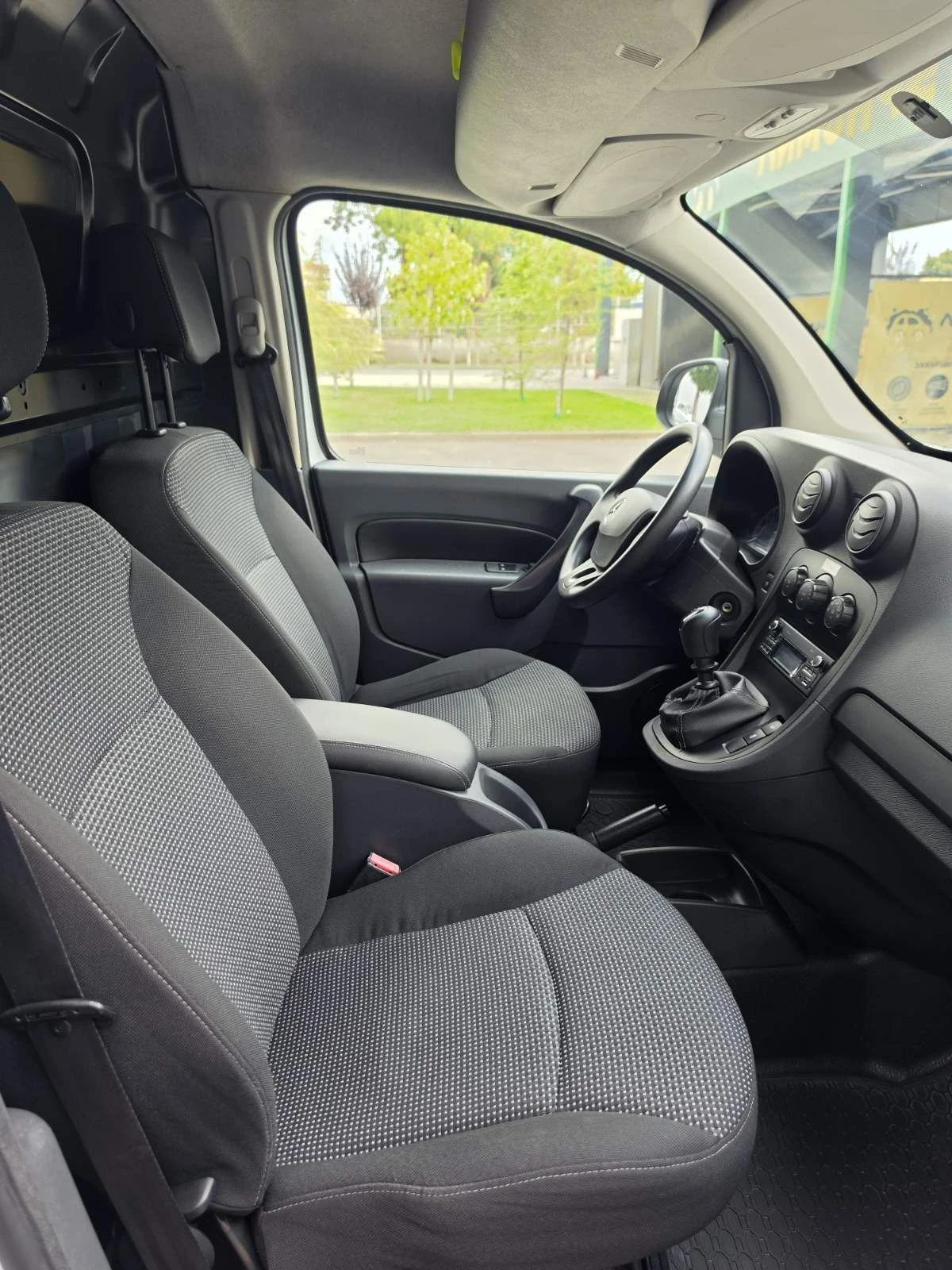 Mercedes-Benz Citan 110 к.с.Сменен съединител , снимка 9 - Автомобили и джипове - 56277537