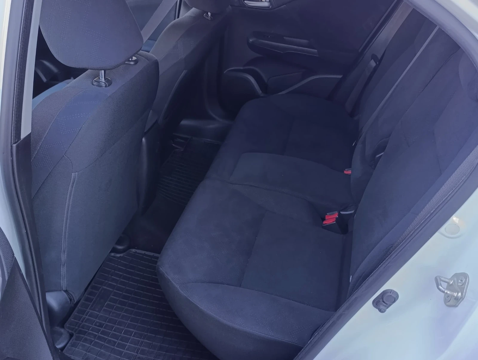 Honda Civic 1.8i, снимка 7 - Автомобили и джипове - 56338111