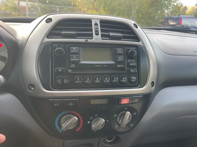 Toyota Rav4 2.0d4d-115kc, снимка 13 - Автомобили и джипове - 47356488