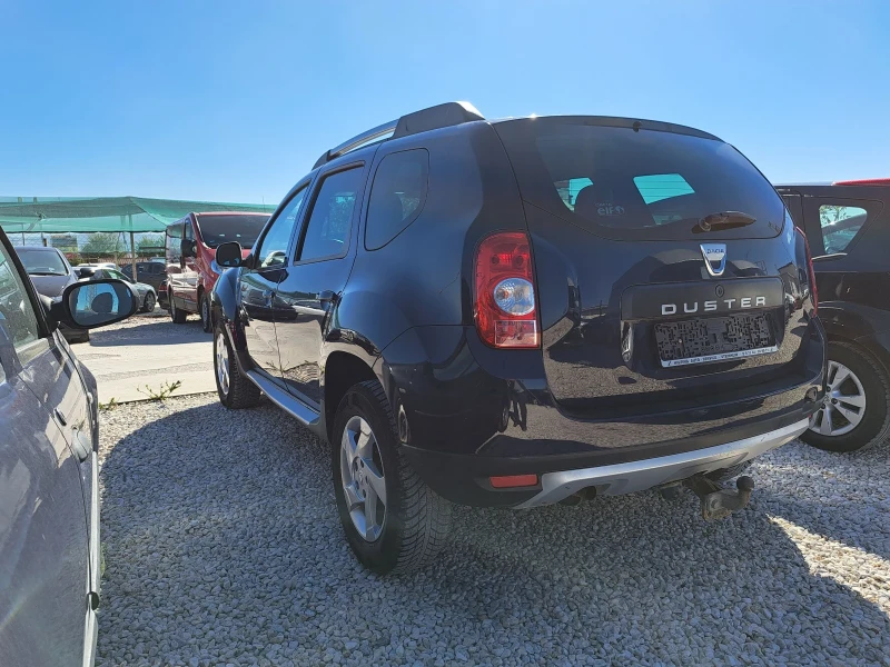 Dacia Duster 1.6i/4x4/КОЖА/142хкм, снимка 3 - Автомобили и джипове - 47449641