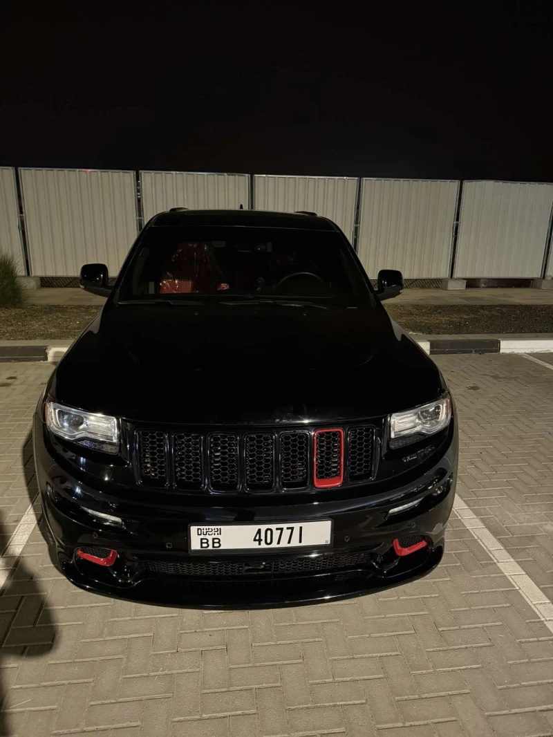 Jeep Grand cherokee SRT, снимка 1 - Автомобили и джипове - 49182407