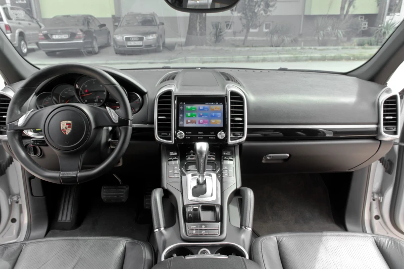 Porsche Cayenne 3.0D * GTS* Sport Design, снимка 9 - Автомобили и джипове - 49379196