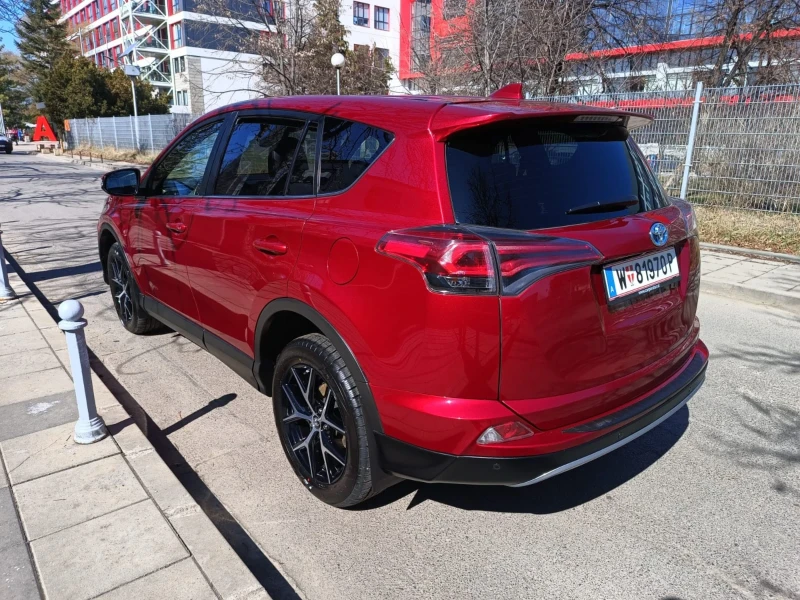 Toyota Rav4 Hybrid, снимка 13 - Автомобили и джипове - 49414857