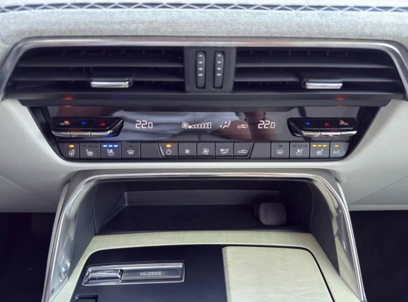 Mazda CX-60 Plug-In* AWD* Takumi* Pano* 360* LED* BOSE, снимка 9 - Автомобили и джипове - 50893508