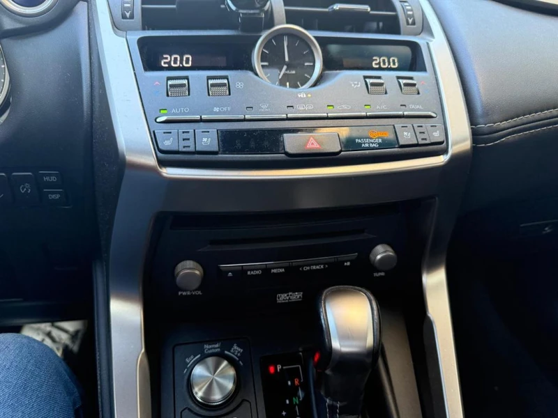 Lexus NX LEXUS NX 300h 4WD Executive, снимка 8 - Автомобили и джипове - 52655109