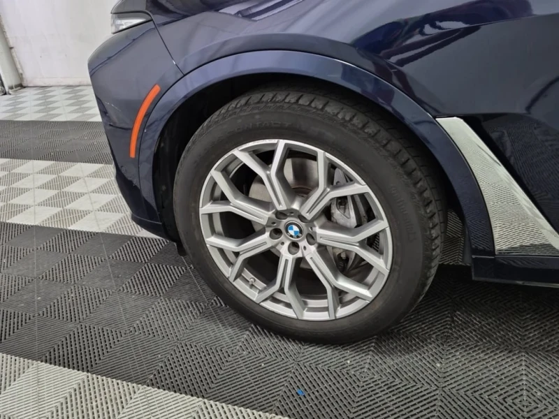 BMW X7 * XDRIVE40I * CARFAX * БЕЗ ПЪРВОНАЧАЛНА ВНОСКА, снимка 13 - Автомобили и джипове - 52908817