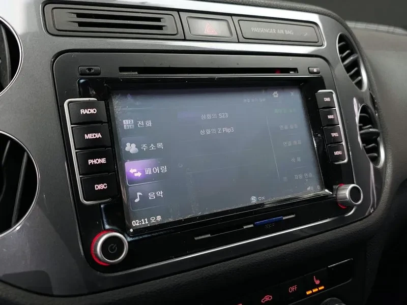 VW Tiguan 2.0 TDI COMFORT 5N, снимка 16 - Автомобили и джипове - 55295689