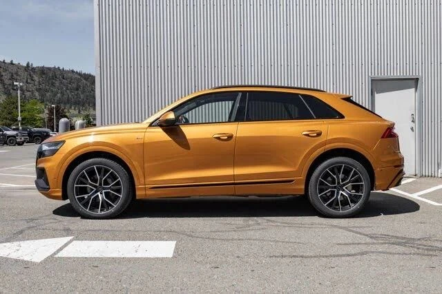 Audi Q8, снимка 2 - Автомобили и джипове - 56687335