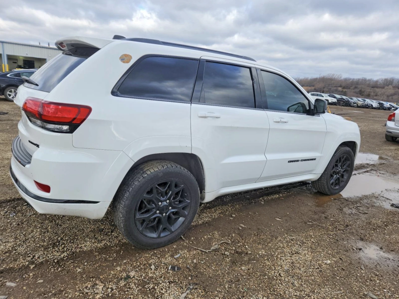 Jeep Grand cherokee АВТОКРЕДИТ, снимка 3 - Автомобили и джипове - 54370329