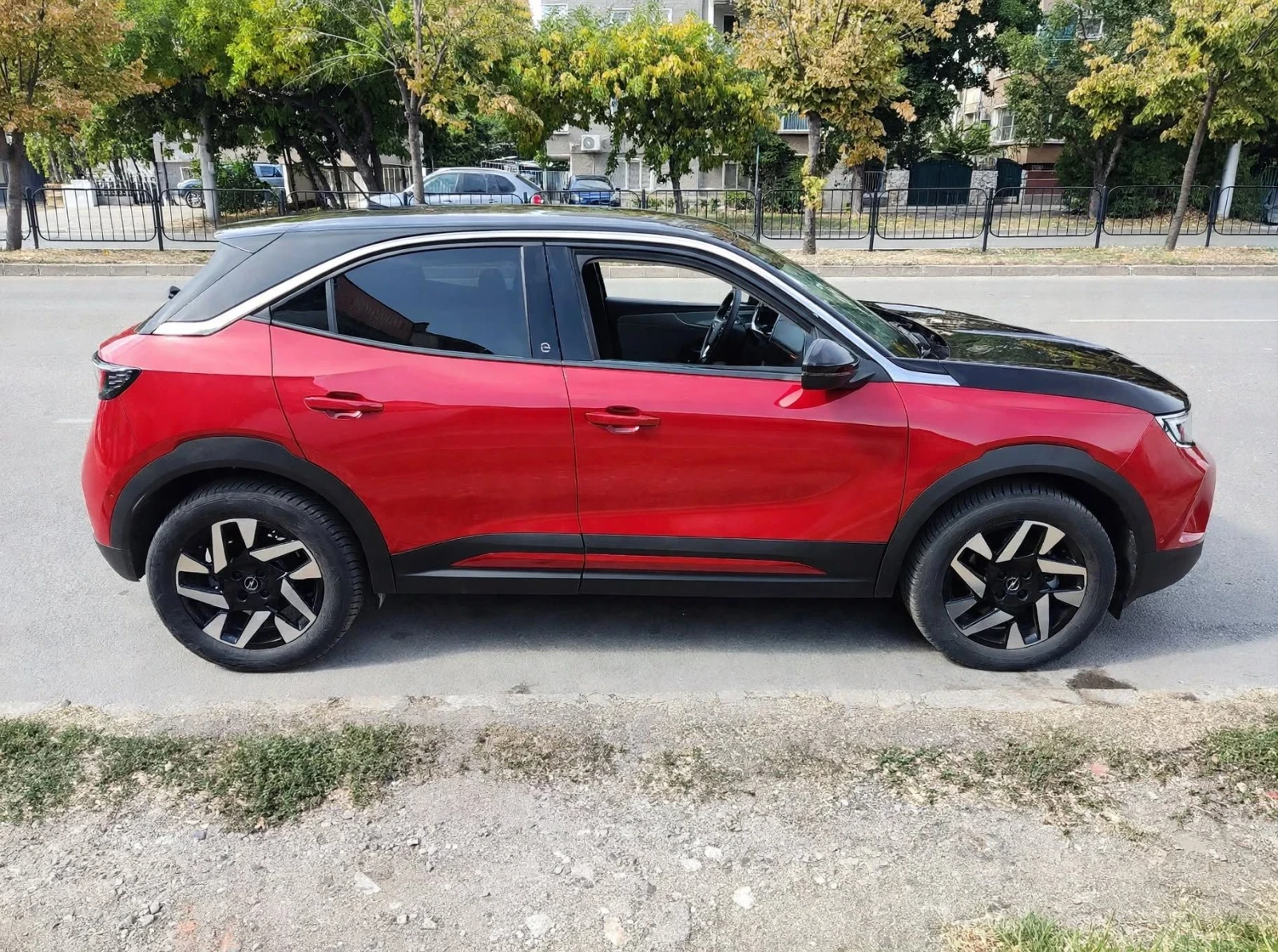 Opel Mokka EV , снимка 3 - Автомобили и джипове - 54598426