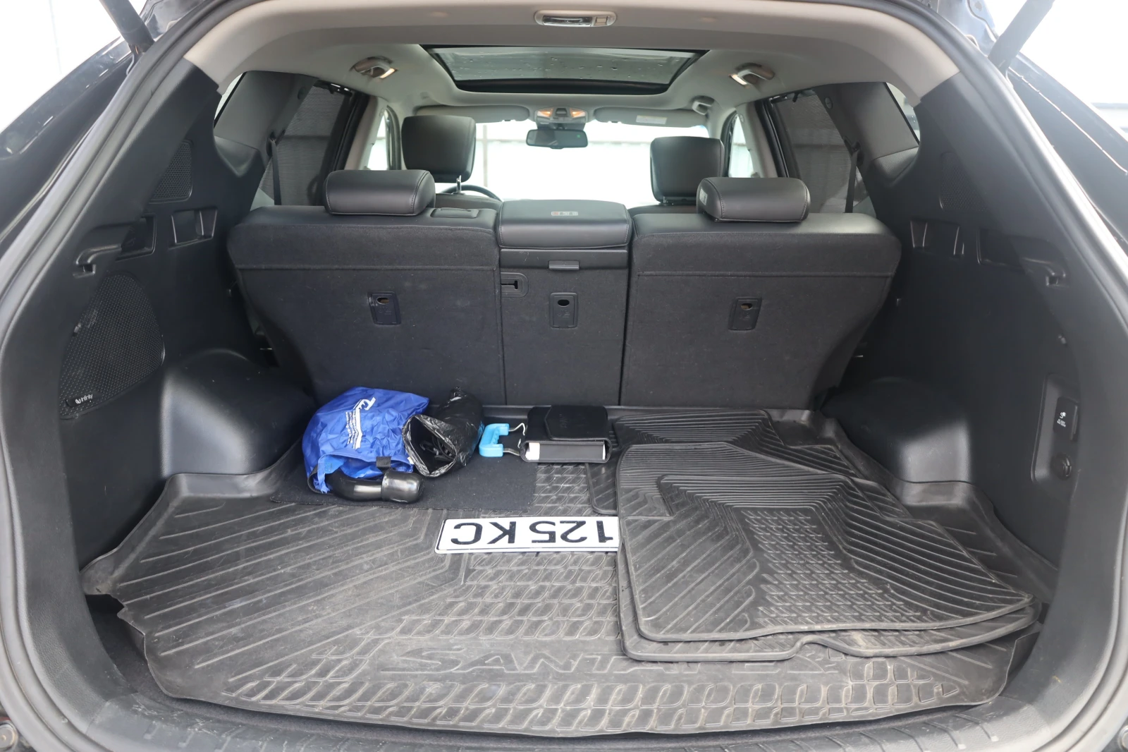 Hyundai Santa fe 2.2CRDI 4WD 360KAM KeyGO PANO SitzKlim Distr LEDER, снимка 9 - Автомобили и джипове - 54751364