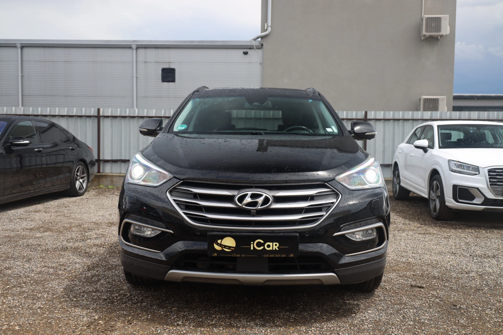 Hyundai Santa fe 2.2CRDI 4WD 360KAM KeyGO PANO SitzKlim Distr LEDER, снимка 2 - Автомобили и джипове - 54751364