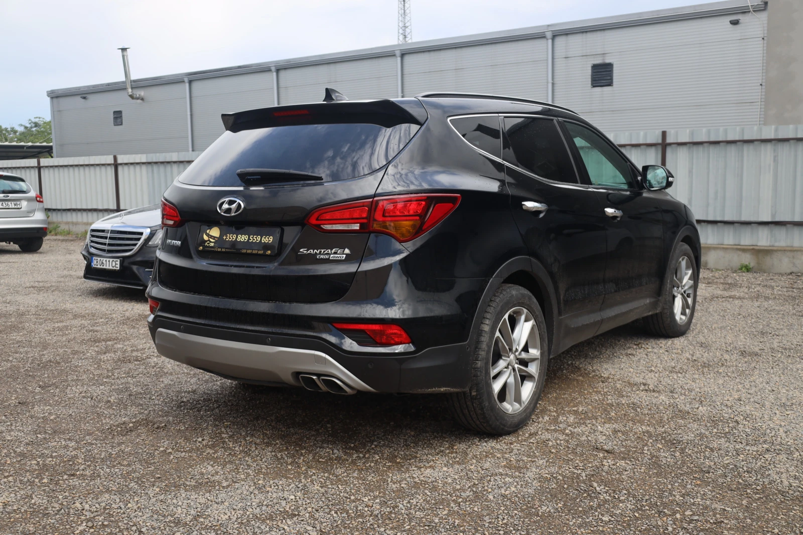 Hyundai Santa fe 2.2CRDI 4WD 360KAM KeyGO PANO SitzKlim Distr LEDER, снимка 4 - Автомобили и джипове - 54751364