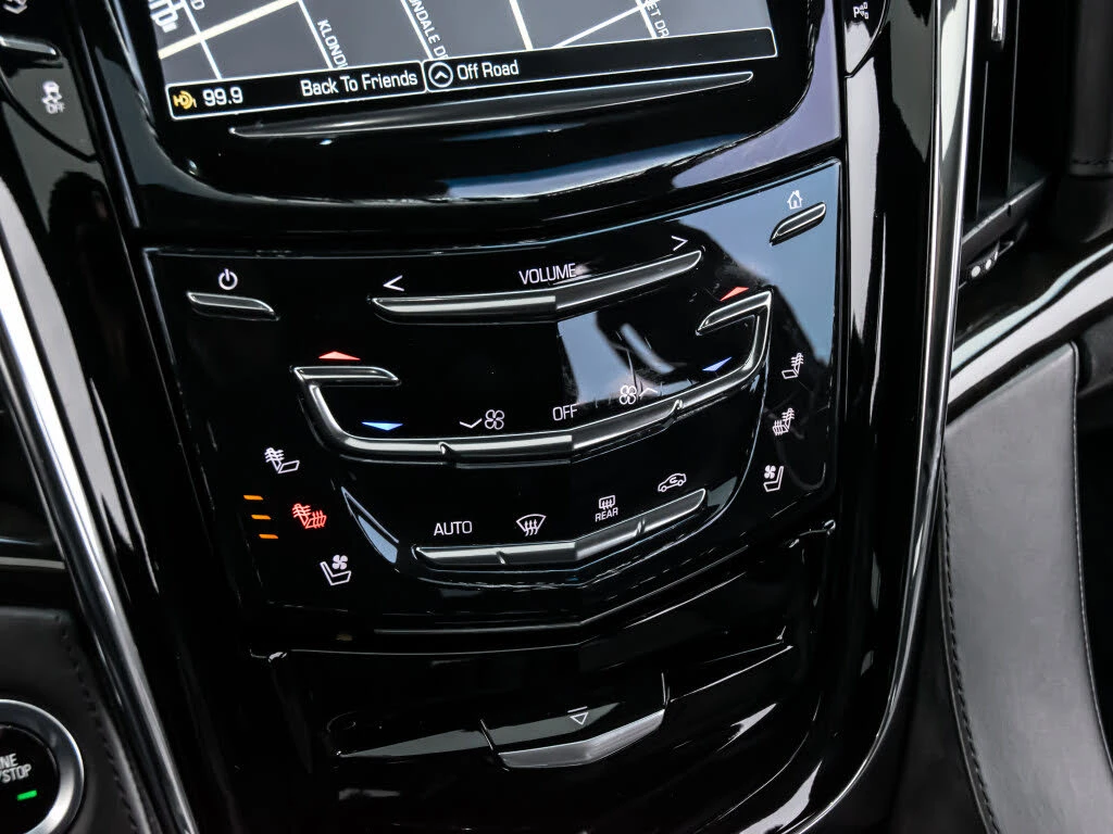 Cadillac Escalade PLATINUM* BOSE* HEAD UP* МАСАЖ* ОБДУХВАНЕ* 360 CAM, снимка 11 - Автомобили и джипове - 55283465