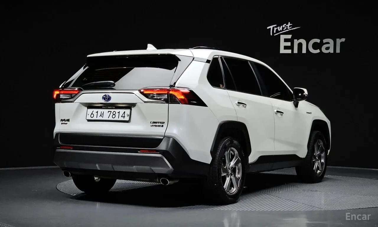 Toyota Rav4 * 2.5 4WD Hybrid * КРАЙНА ЦЕНА ДО БЪЛГАРИЯ, снимка 2 - Автомобили и джипове - 55843134