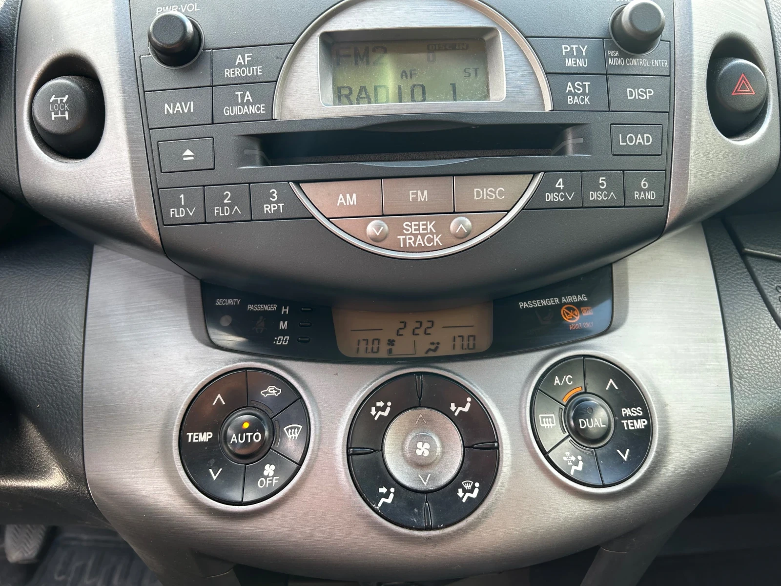 Toyota Rav4 2, 2, снимка 6 - Автомобили и джипове - 56072915