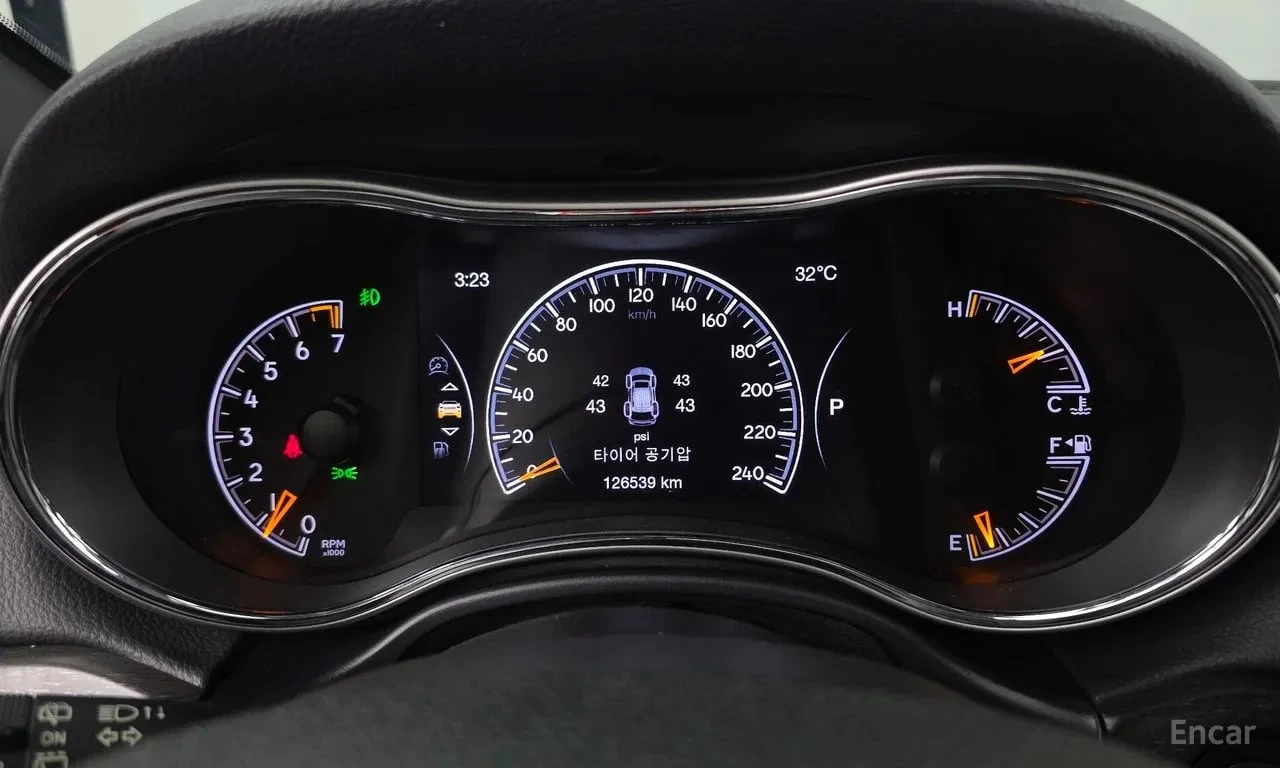 Jeep Cherokee 3.6 Limited/МК2/ПАНОРАМА/ПОДГРЕВ/ОБДУХ/, снимка 8 - Автомобили и джипове - 56131464