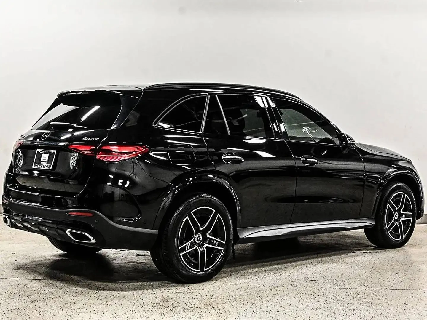 Mercedes-Benz GLC 300 2023* AMG PK* 360* PANO* CARPLAY* DIS* КРАЙНА ЦЕНА, снимка 5 - Автомобили и джипове - 56144246