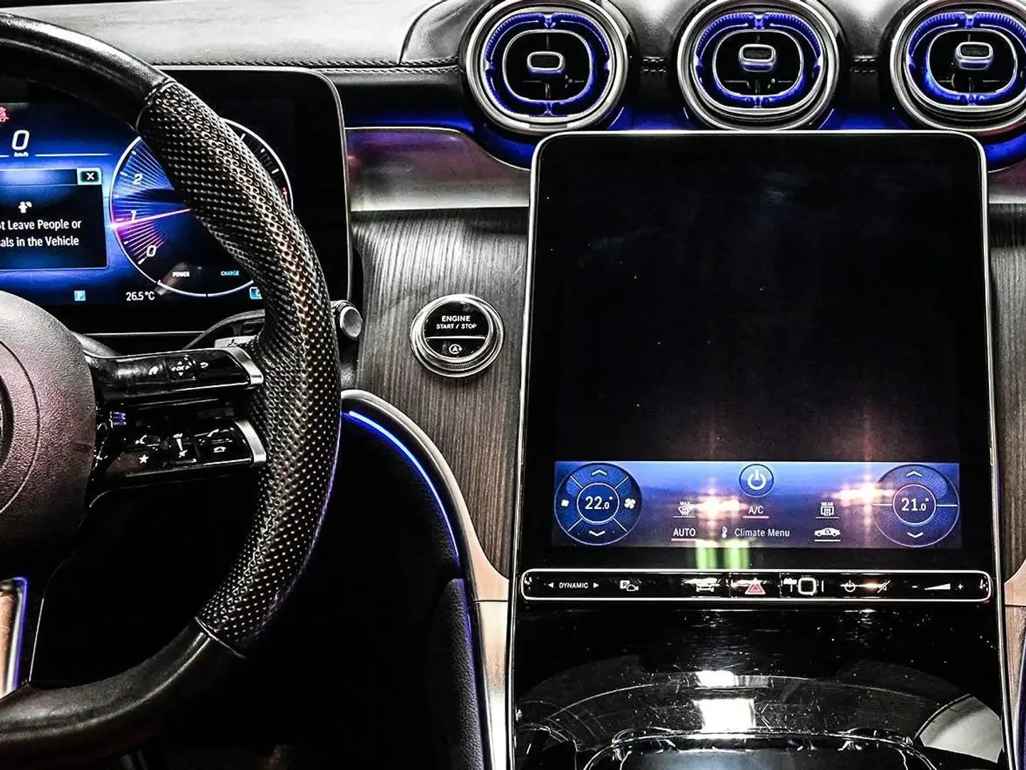 Mercedes-Benz GLC 300 2023* AMG PK* 360* PANO* CARPLAY* DIS* КРАЙНА ЦЕНА, снимка 11 - Автомобили и джипове - 56144246