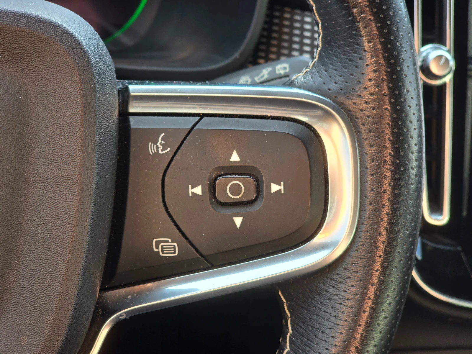 Volvo XC40 Recharge P8 AWD | Mobile.bg � ����������� 13